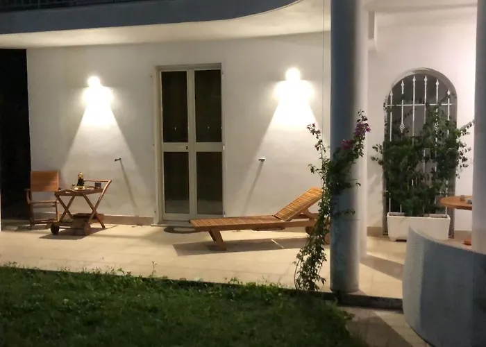 Casa Blanca Bed & Breakfast Latina