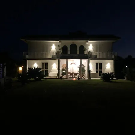 Casa Blanca 3* Latina