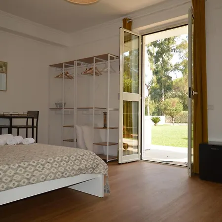 Oda ve Kahvaltı Casa Blanca 3*